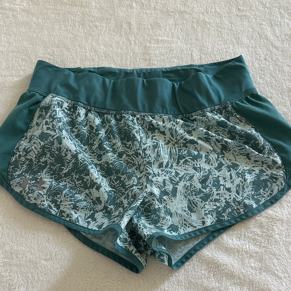 Under Armour Fitted speed pocket Run Shorts